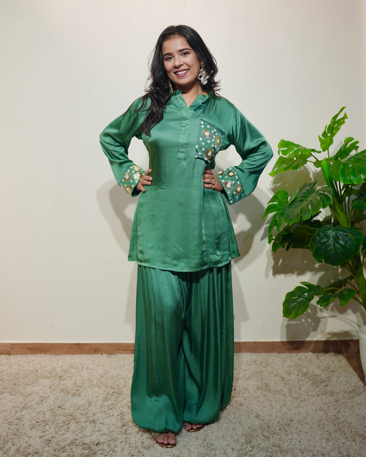 Green kurta set with balloon pants