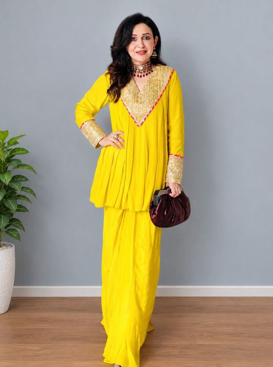 Flowy Yellow pleated Skirt Set