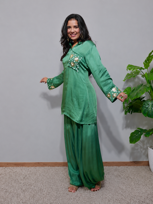 Green kurta set with balloon pants