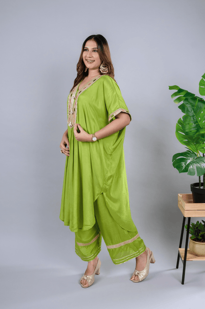 Green Kaftan Set with Embroidery