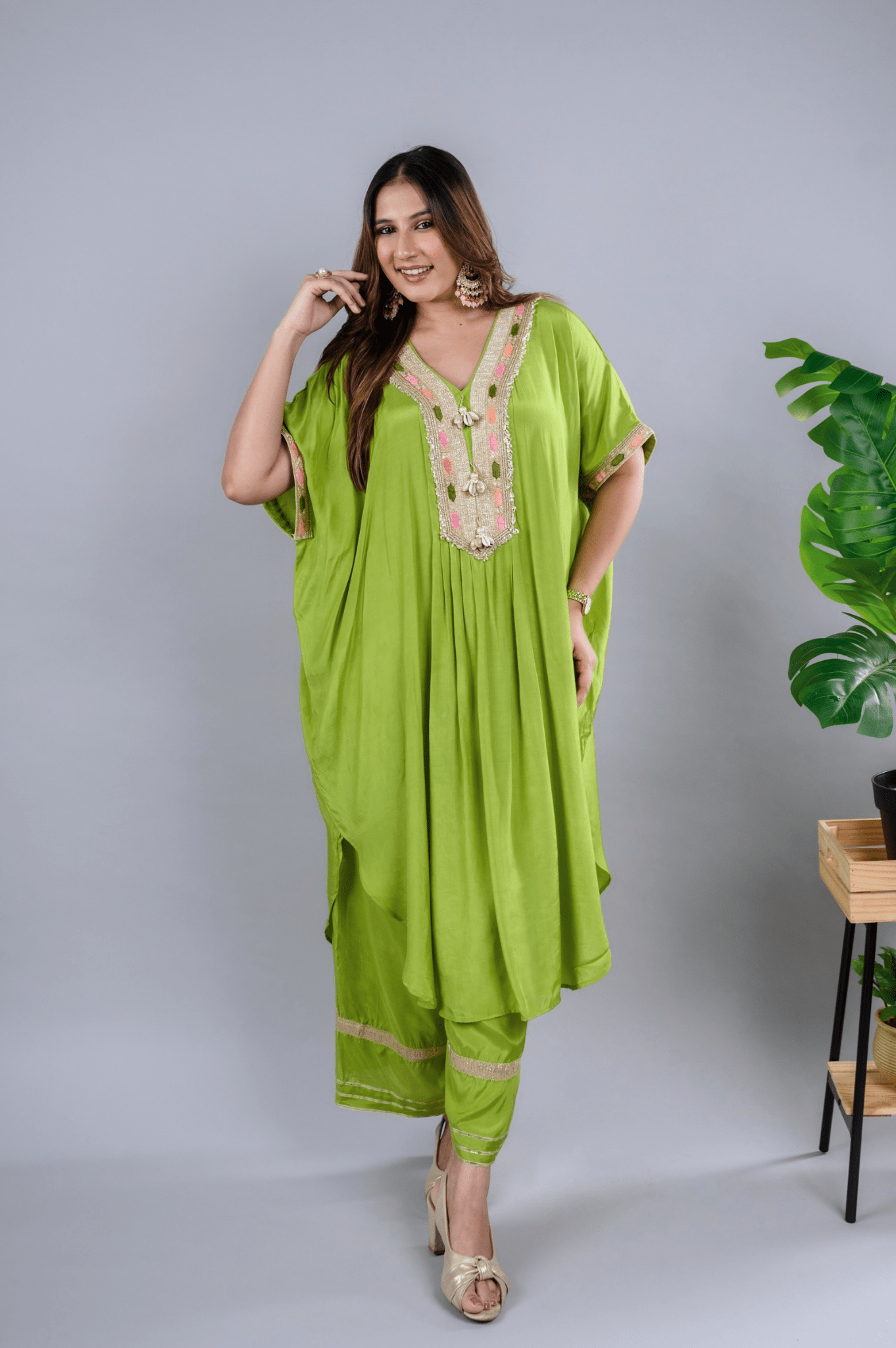 Green Kaftan Set with Embroidery