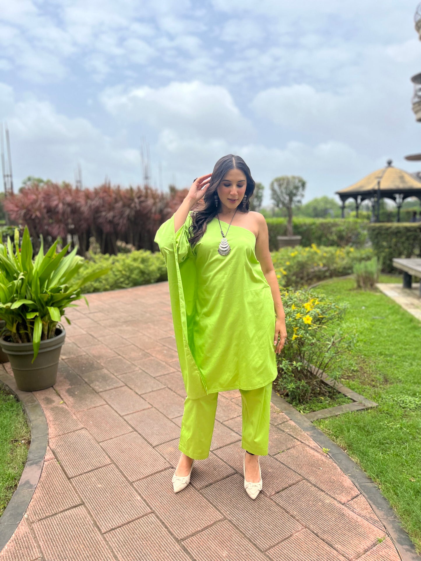 Light Green 1 Shoulder Kaftan Coord Set